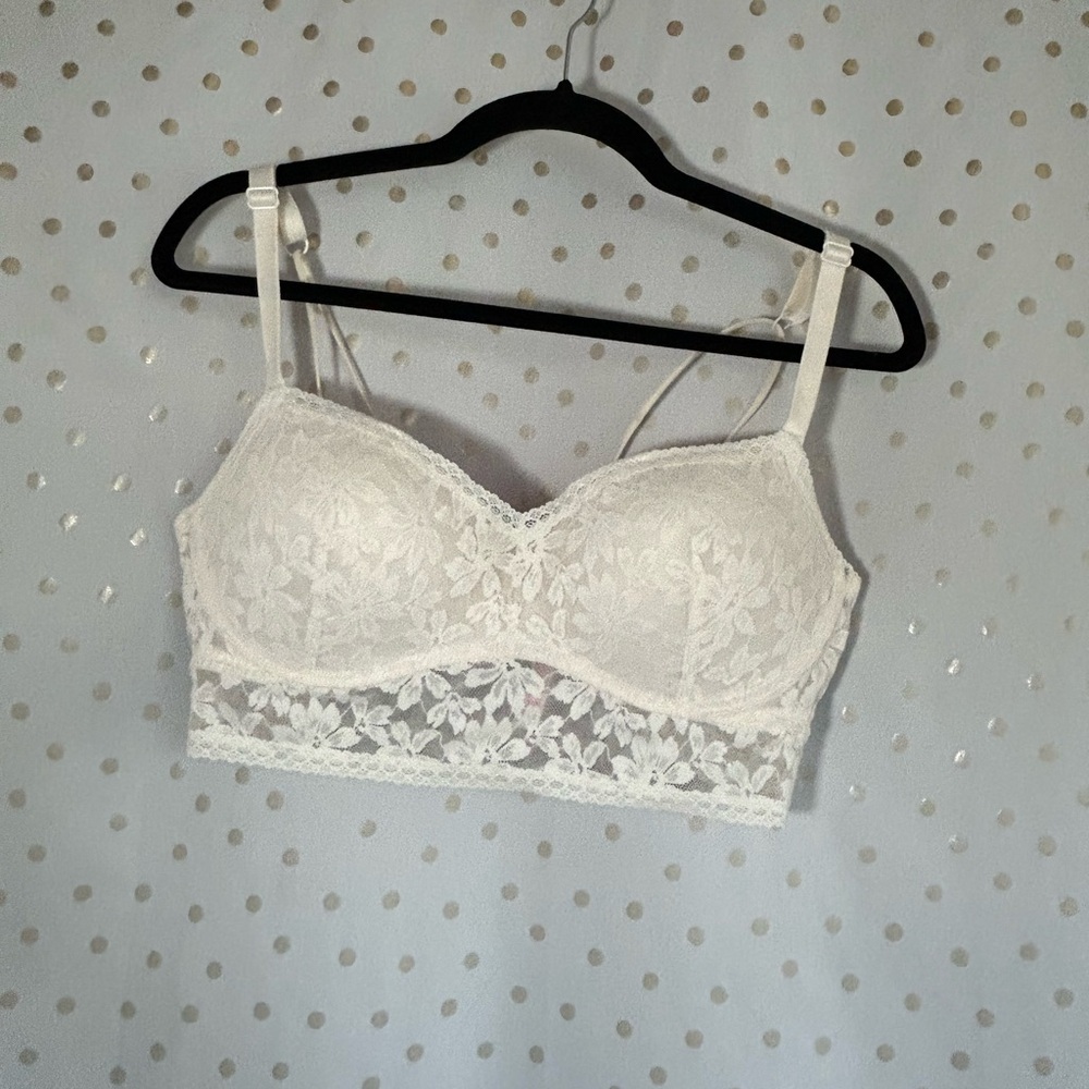 PINK Victoria's Secret Floral Lace Bralette in Cream